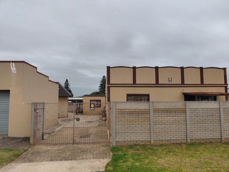 4 Bedroom Property for Sale in Manor Heights Eastern Cape